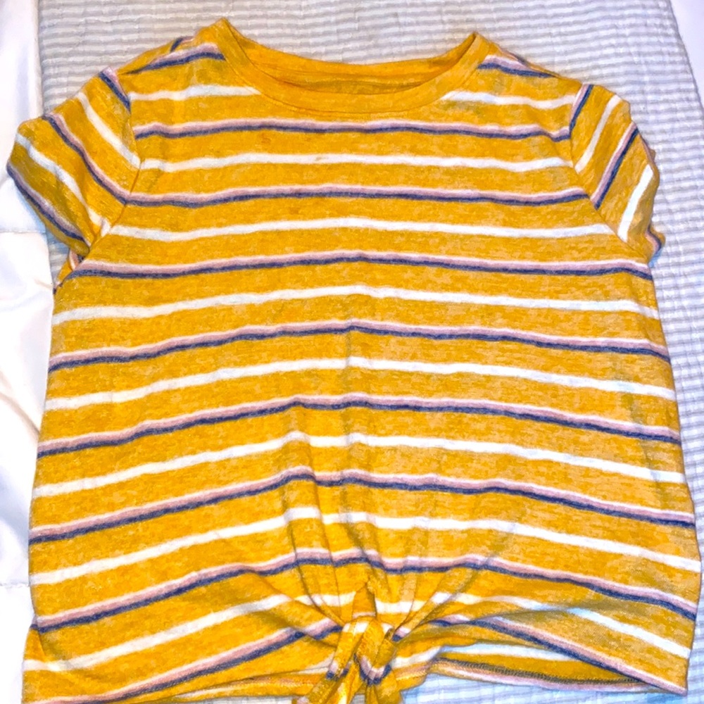 SO girls cropped T-shirt.